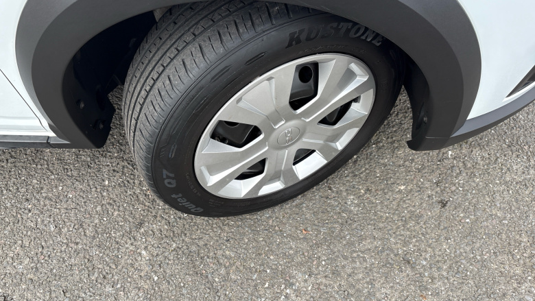 Dacia Jogger 1.0 TCe Essential 5dr Petrol Estate